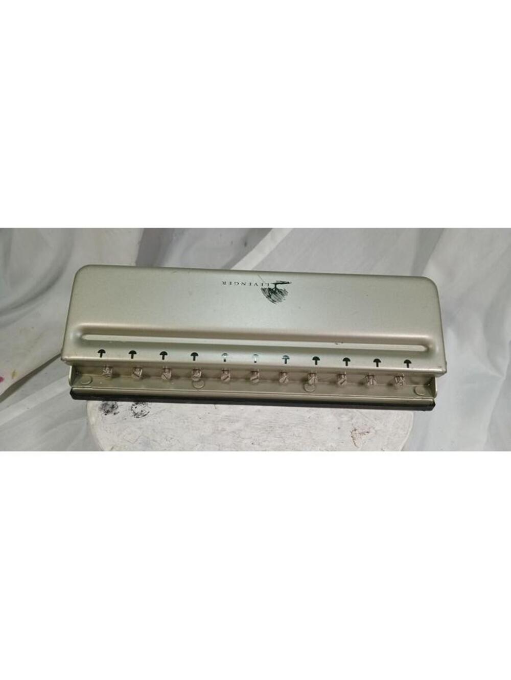 Levenger Circa Universal 11 Hole Discbound Punch Slide